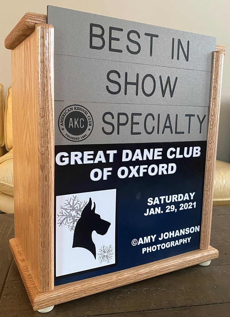 Dog Show Photography Sign with Box (Front/Left) built by Jim Landry